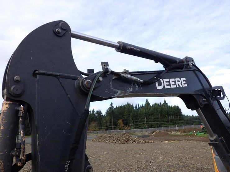 2019-deere-50g-image-12