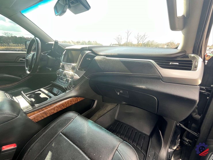 2015-chevrolet-tahoe-ltz-image-51