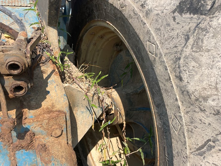 1991-versatile-876-image-10