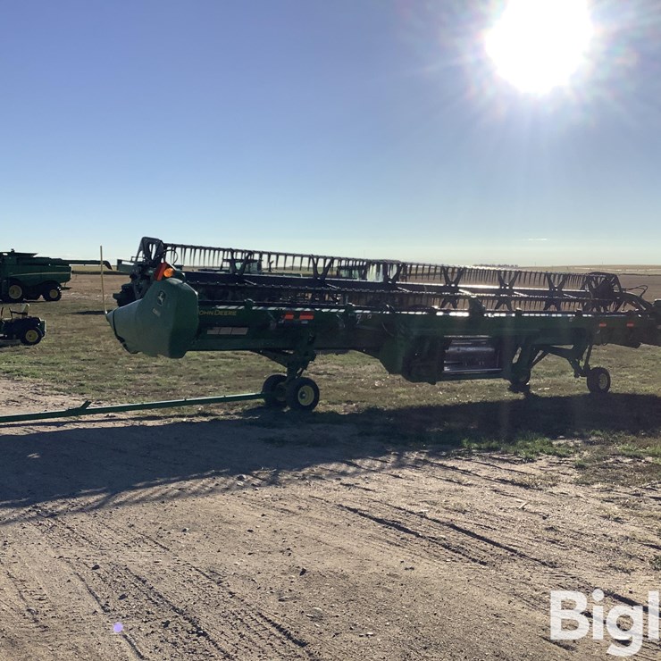 2017 JOHN DEERE 635D