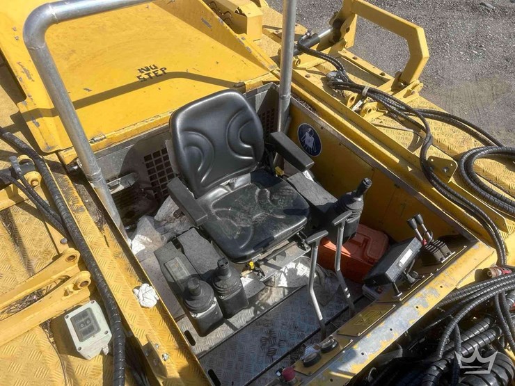 2019-berky-weedo-amphi-king-6450-amphibious-workboat-image-12