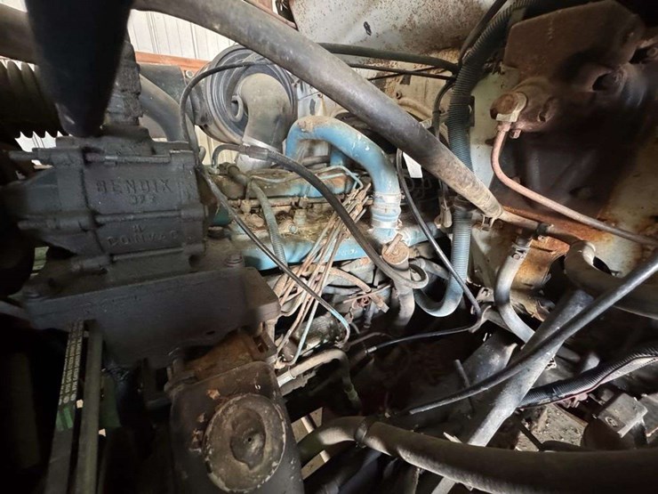 1982-international-1854-image-6