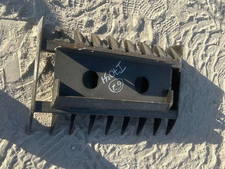 root-rake-skid-steer-attachment-image-4