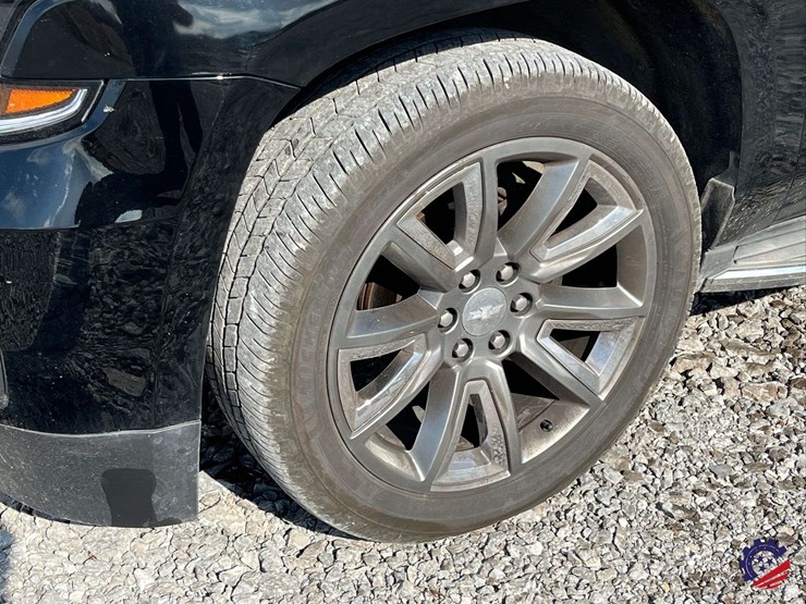 2015-chevrolet-tahoe-ltz-image-7