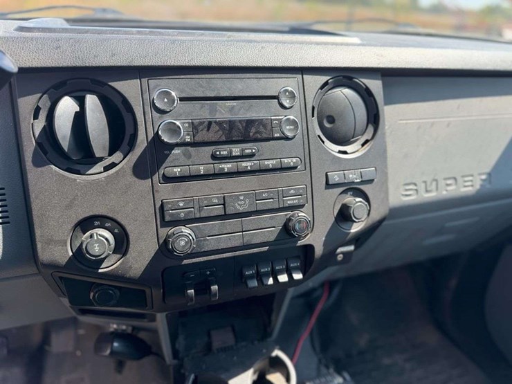 2013-ford-f350-xl-image-18