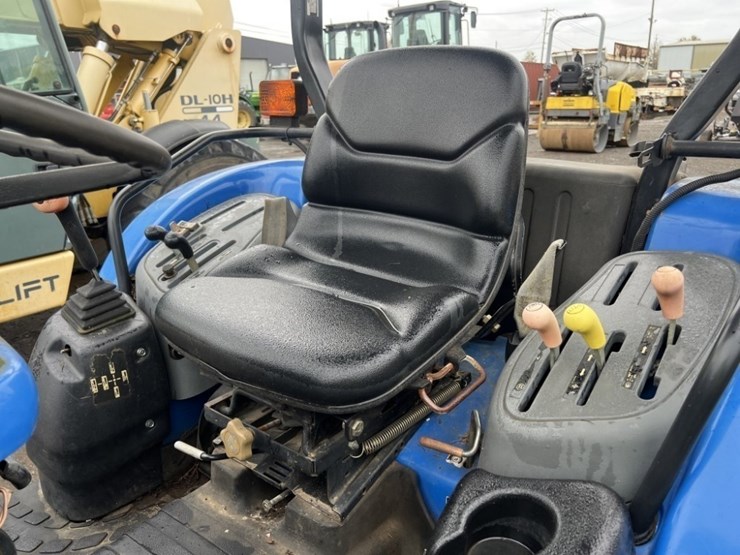 2001-new-holland-tc40d-image-12