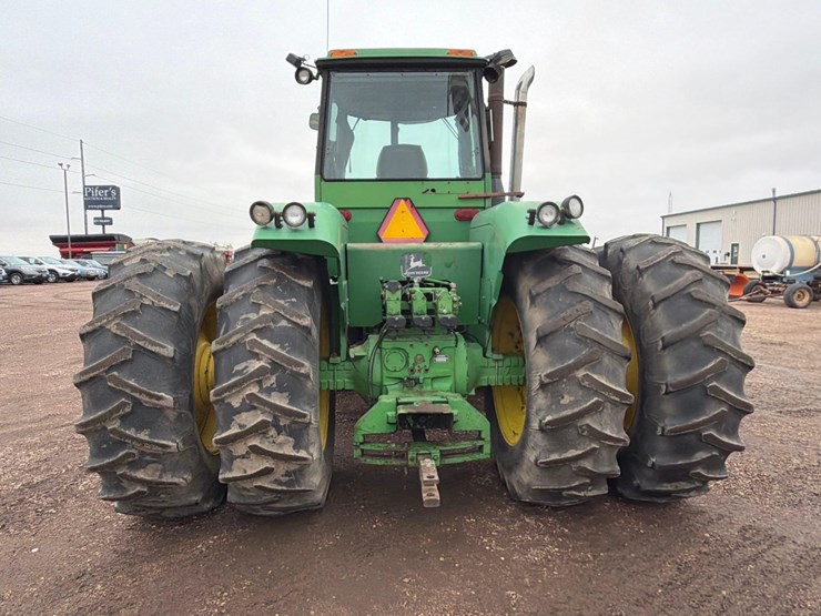 john-deere-8450-image-8