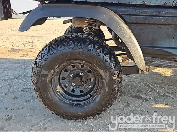 2019-club-car-carryall-1700-image-11