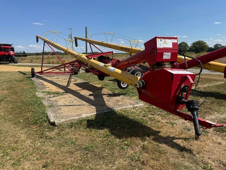 westfield-mkx-100-73-swing-out-auger-image-1