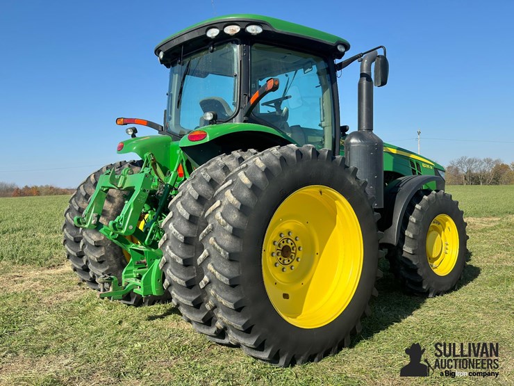 2011-john-deere-8235r-image-5