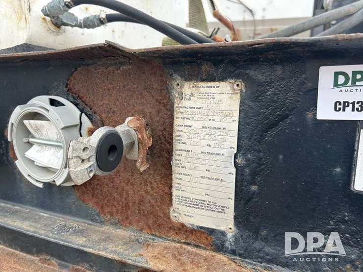 2013-neville-tender-trailer-image-43