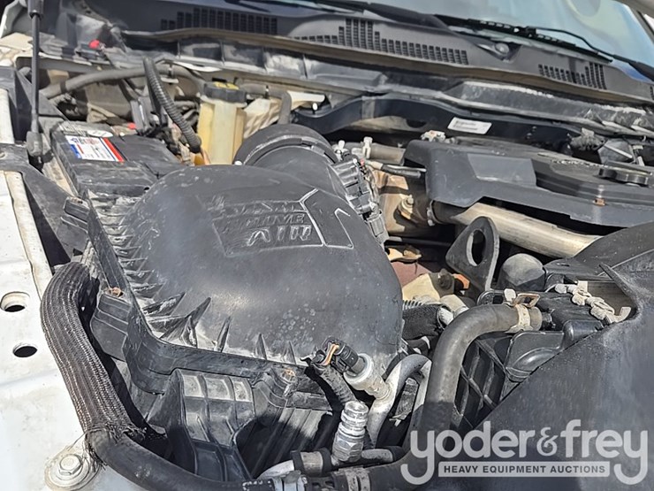 2014-dodge-service-truck-image-73