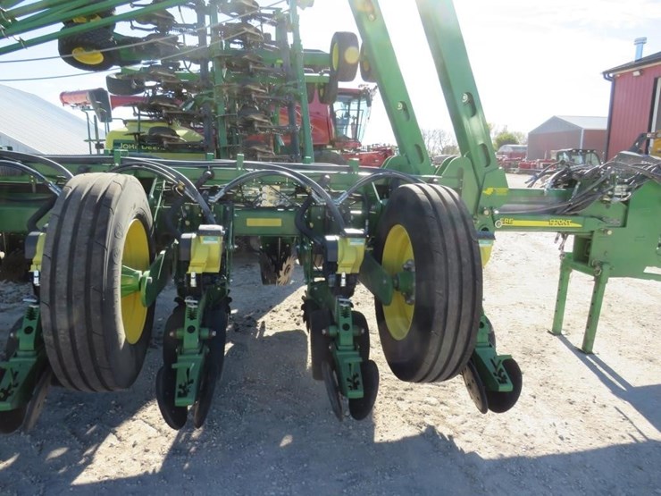 2012-john-deere-1770nt-image-9