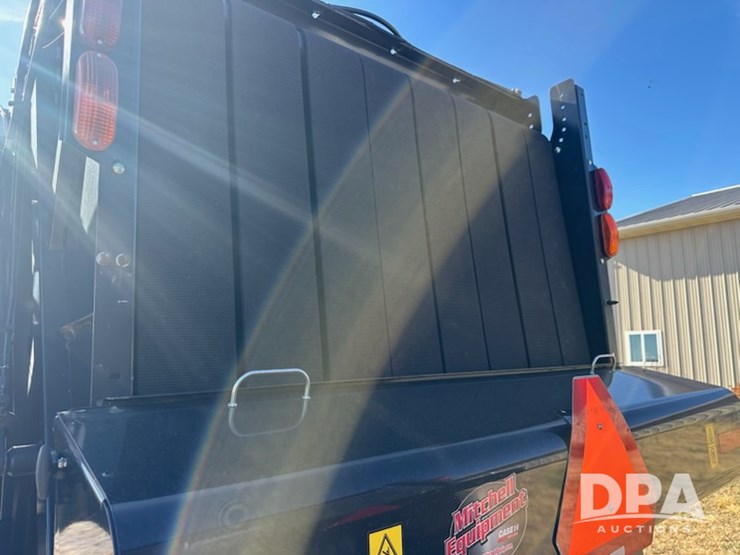 2022-case-ih-rb565-image-4