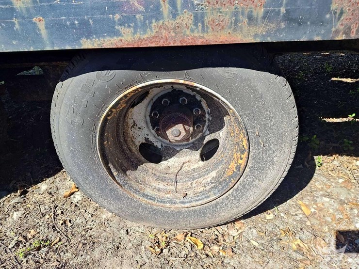 1993-custom-trailer-image-18