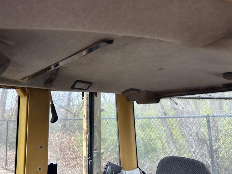 caterpillar-d5n-lgp-image-29