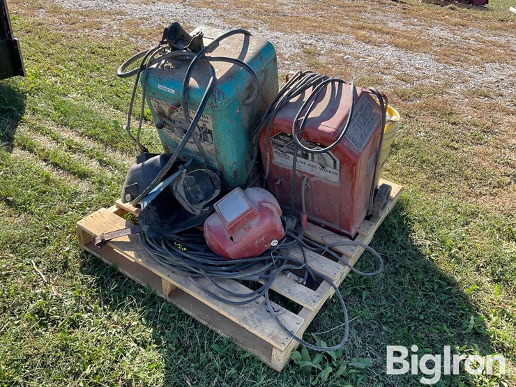 lincoln-/20thcentury-ac/dc-stick-welders-image-1