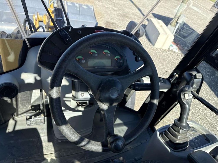 caterpillar-910m-image-29