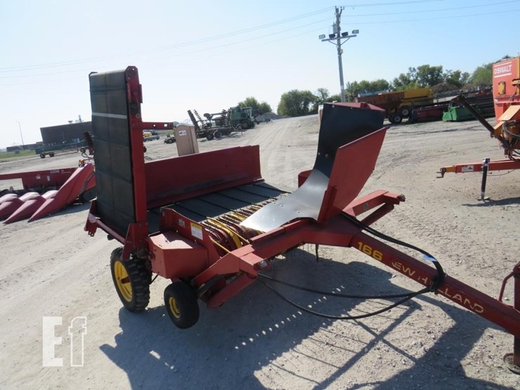 new-holland-166-image-1