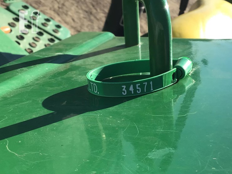 2014-john-deere-5045e-image-26