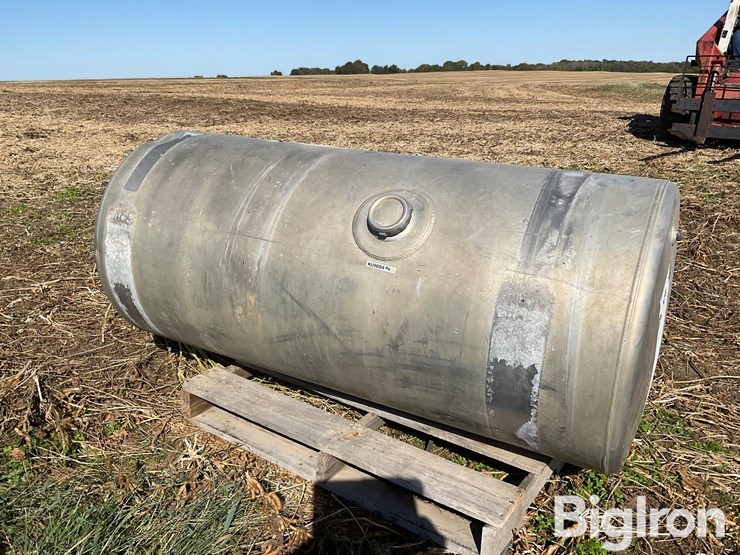 1991-freightliner-140-gal-fuel-tank-image-3