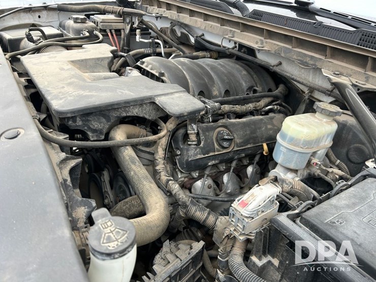 2018-chevrolet-silverado-4-door-pickup-(cp1307,-unit-12086)-image-18