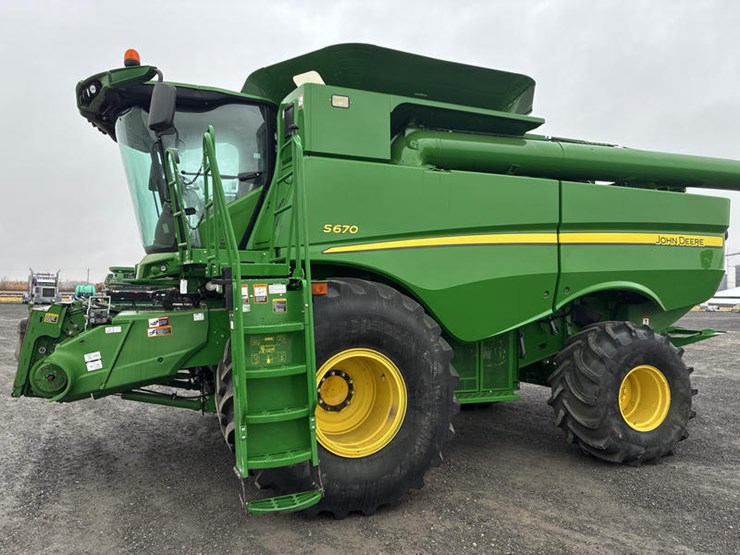 2013-john-deere-s670-image-11
