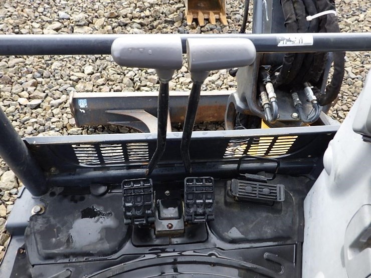 2019-deere-50g-image-28