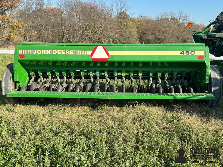 john-deere-450-image-6