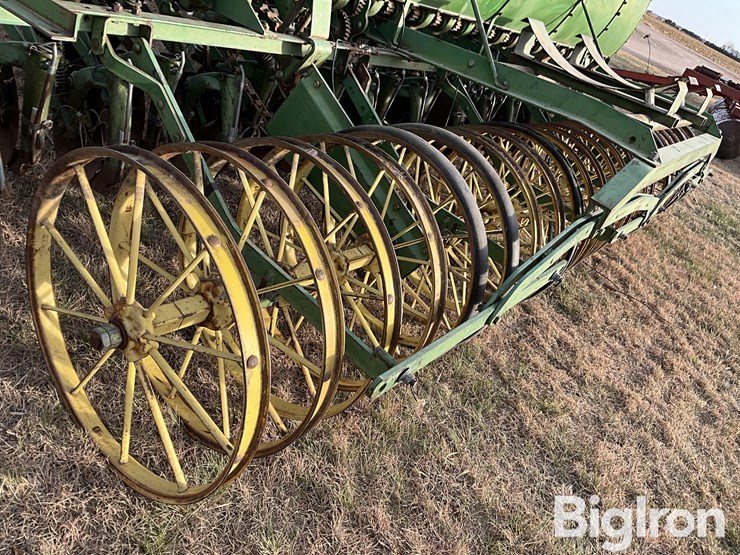 john-deere-14-image-19