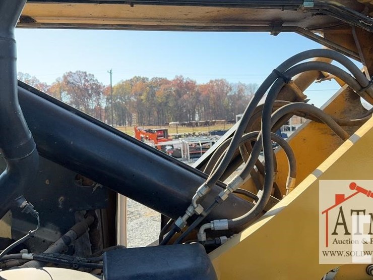 caterpillar-tl642c-image-17