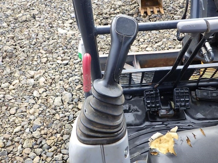 2019-deere-50g-image-22