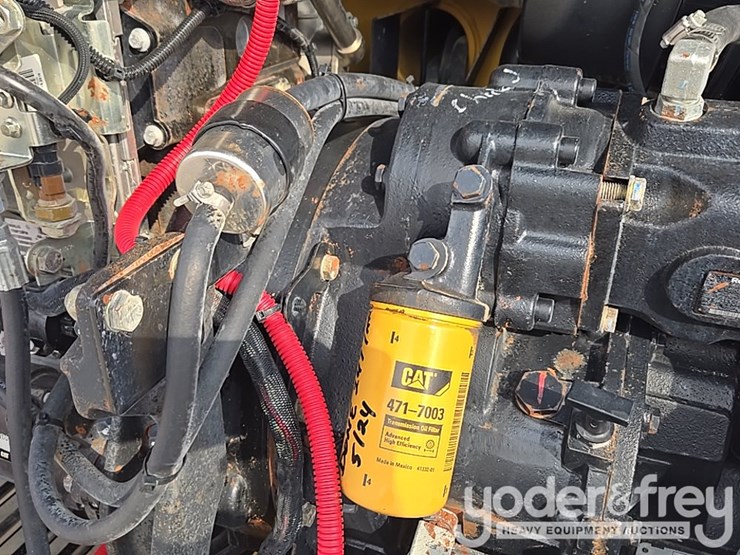 2019-caterpillar-tl1255d-image-94