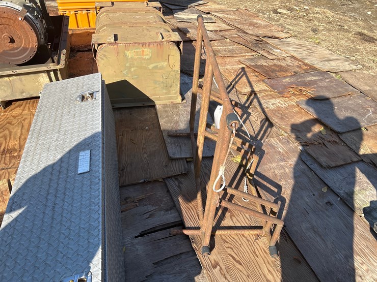 #144-•-bike-rack-image-2