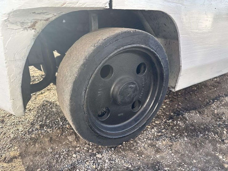 2016-nissan-unicarrier-fork-lift-image-18