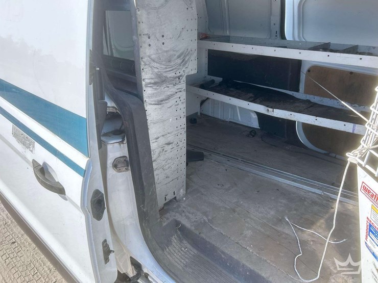 2019-ford-transit-connect-image-16