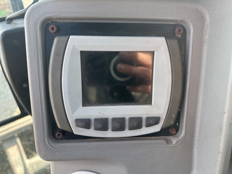 2018-jcb-85z-1-image-46