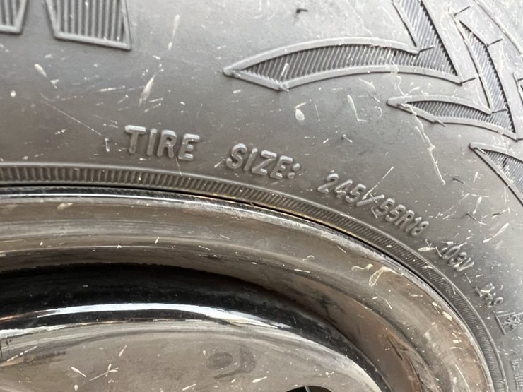 2017-ford-explorer-image-16