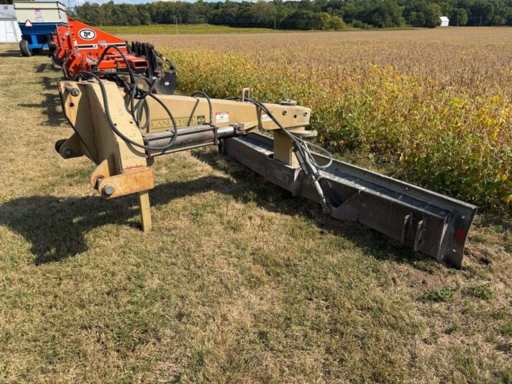 land-pride-hydraulic-angle-blade-image-1