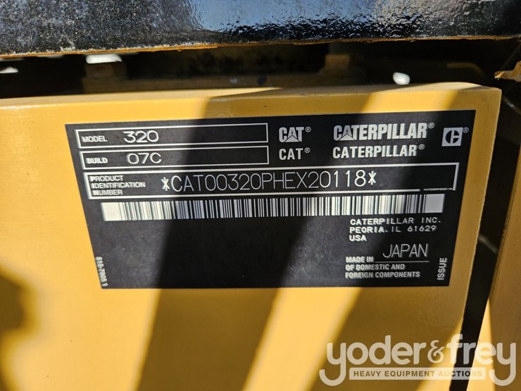 2019-caterpillar-320-image-47