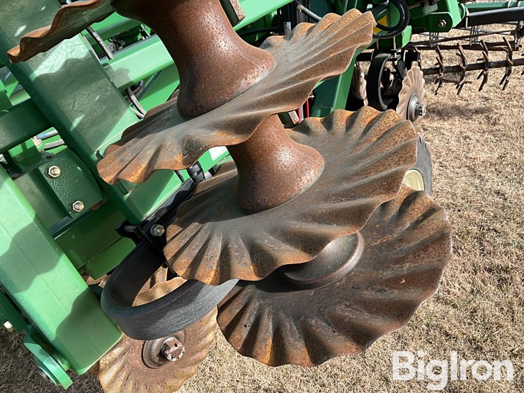 great-plains-2400tm-image-20