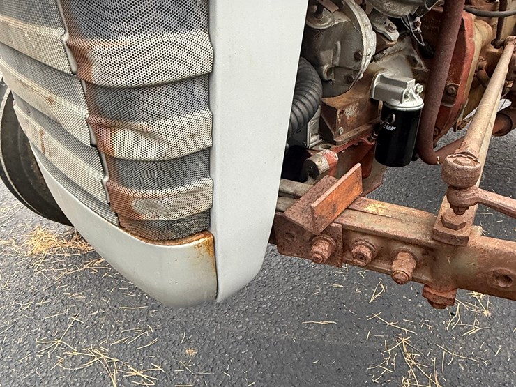 massey-ferguson-135-image-9