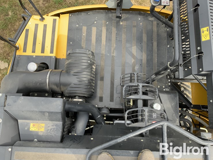 2013-new-holland-cr7090-image-13