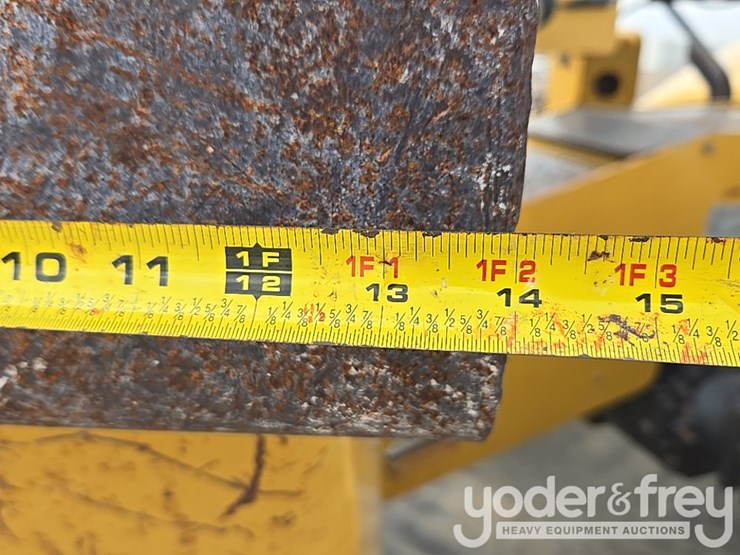 2019-caterpillar-tl1255d-image-21