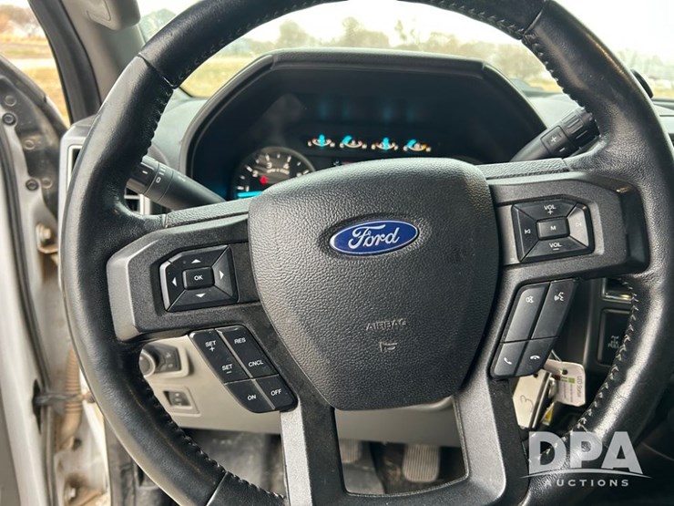 2019-ford-f150-xlt-image-27