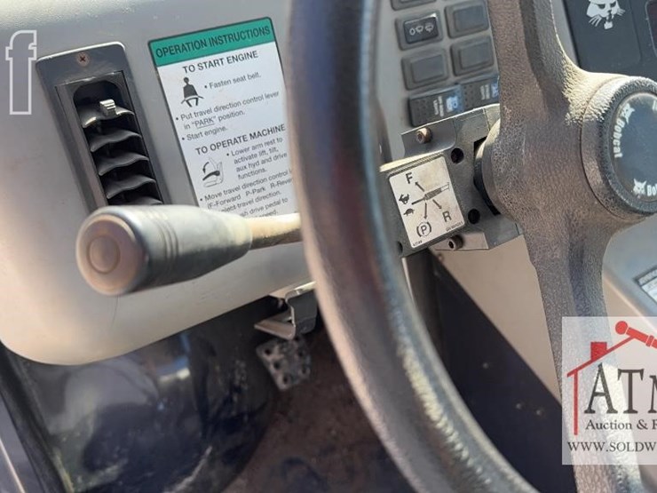 bobcat-toolcat-5600-image-25