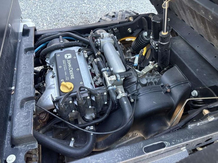 john-deere-gator-image-18
