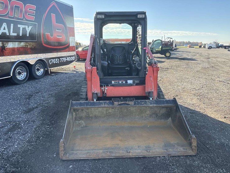 kubota-svl65-2-image-23