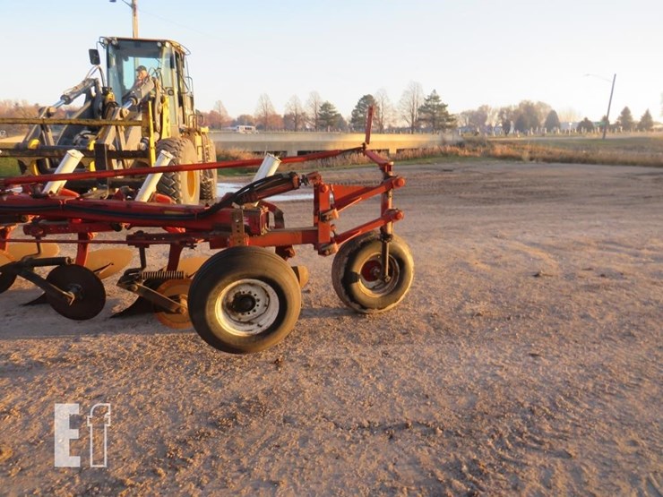 international-720-image-2