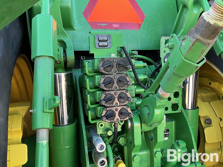 2008-john-deere-8330-image-12